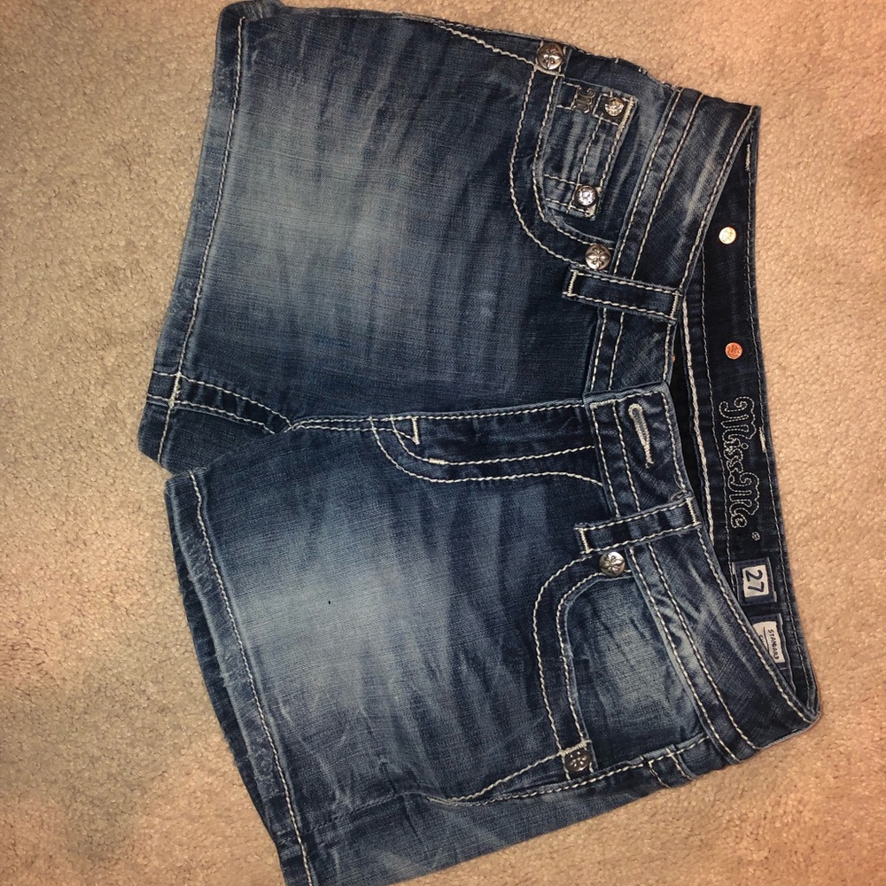 Women’s Miss Me jean shorts. Size 27.